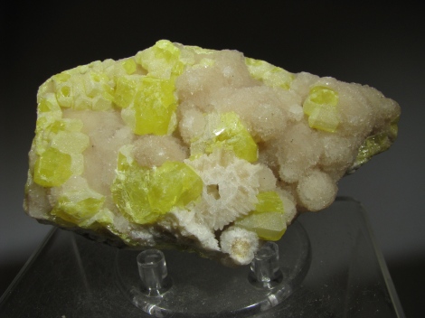 Aragonite, Sulphur - Agrigento. Sicily, Italy